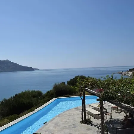 Gorgeous Seaside *